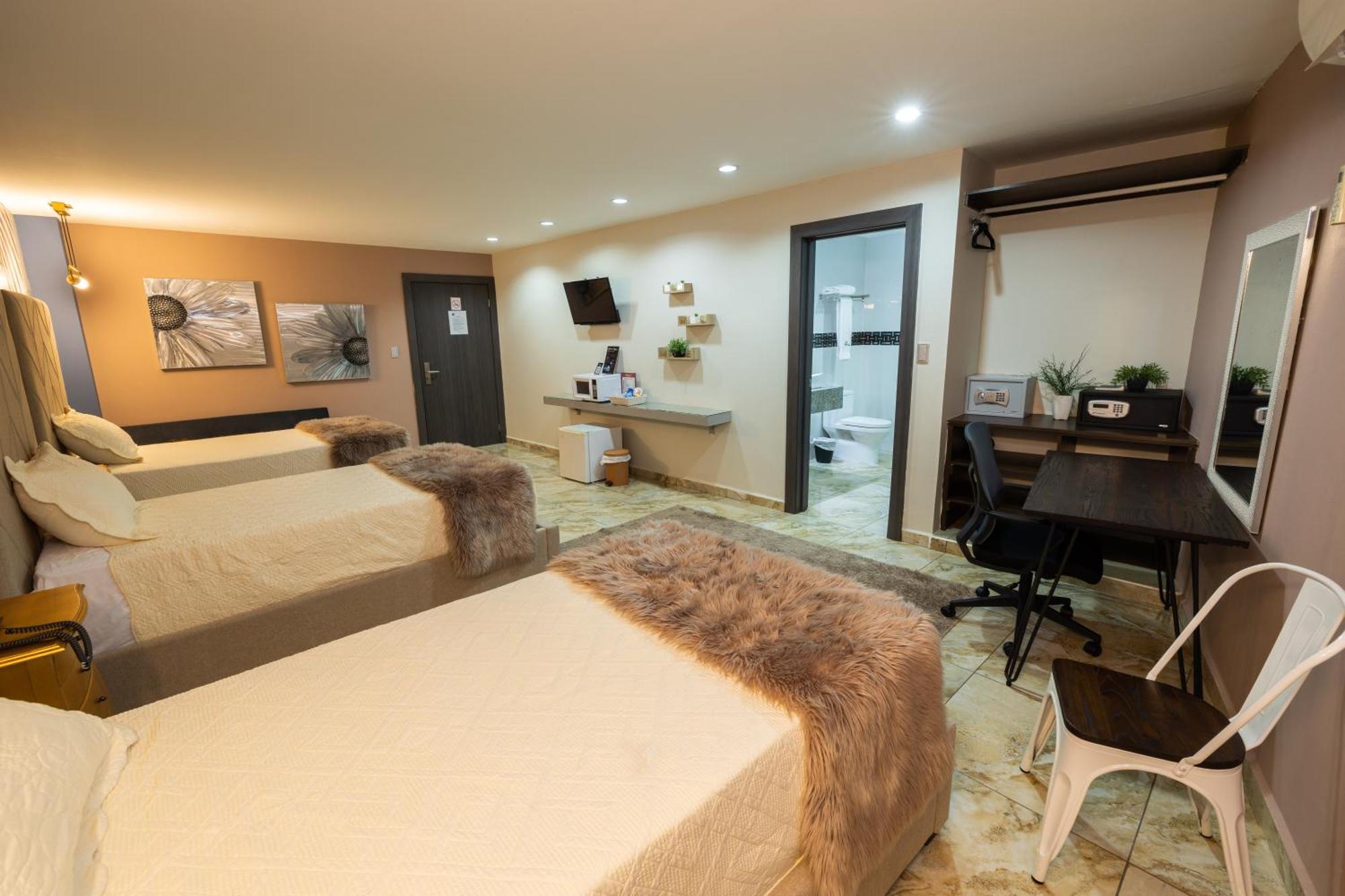 Basha Hotel & Restaurant ซานเปโดร ซูลา ภายนอก รูปภาพ
