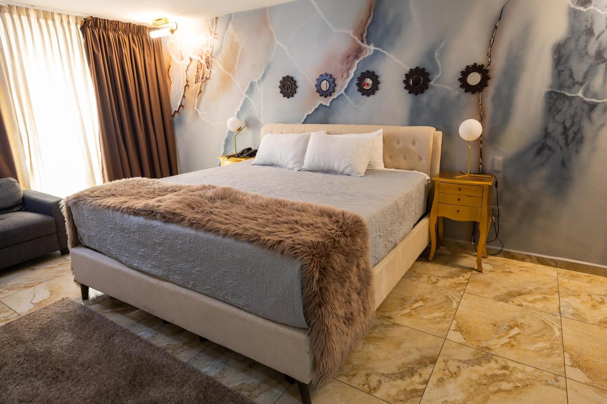 Basha Hotel & Restaurant ซานเปโดร ซูลา ภายนอก รูปภาพ